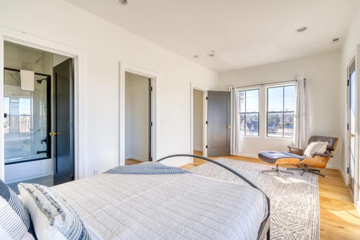 Collection - Outstanding N Tabor Townhouse Compound Sleeps 16 * Portland